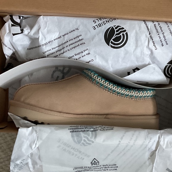 UGG Ladies Tasman Slip On Shoes - size 6 - NEW IN BOX - Picture 4 of 9